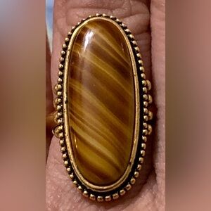 Gold Toned w Stone Ring